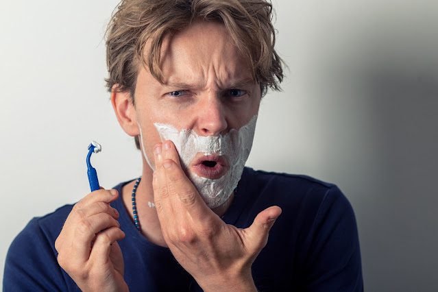 sammy sander shaving 6256448